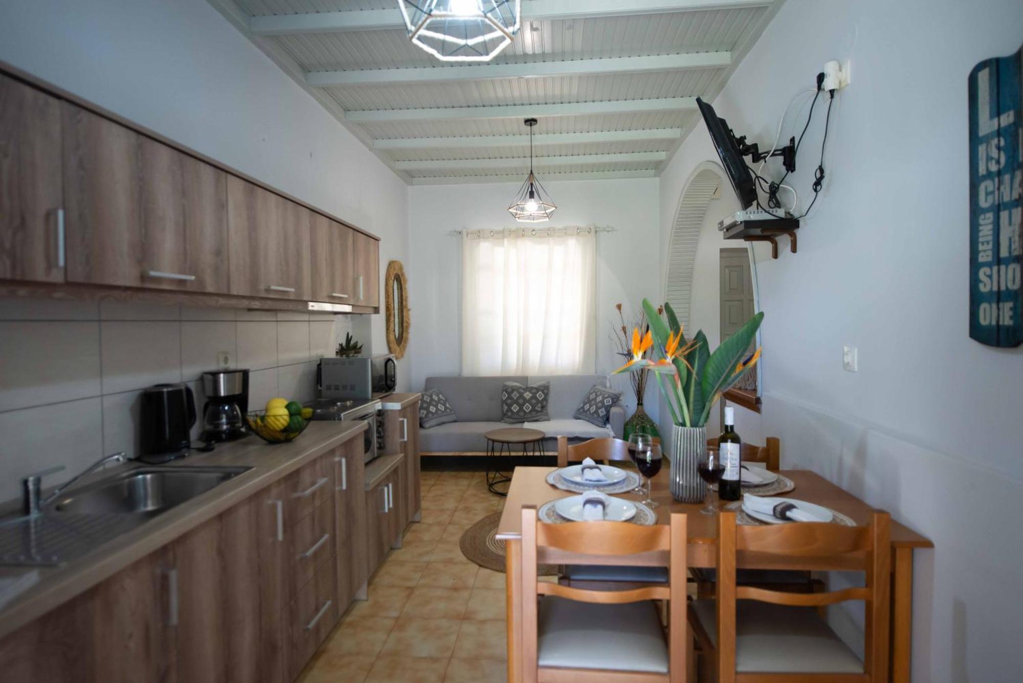 Alex & Apartment Arillas (Corfu)